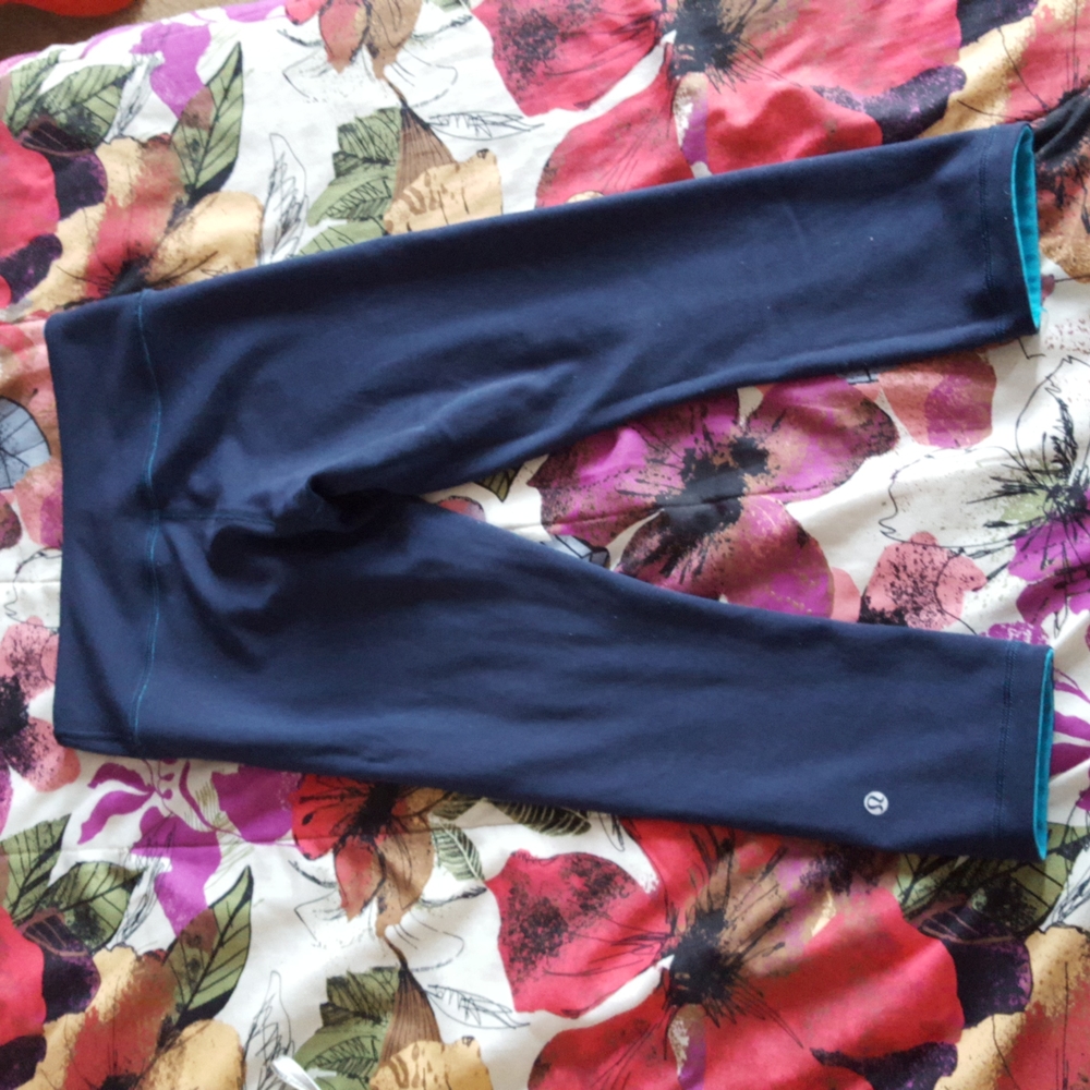 Lululemon Reversible Wunder Under Crop - Picture 8 of 10